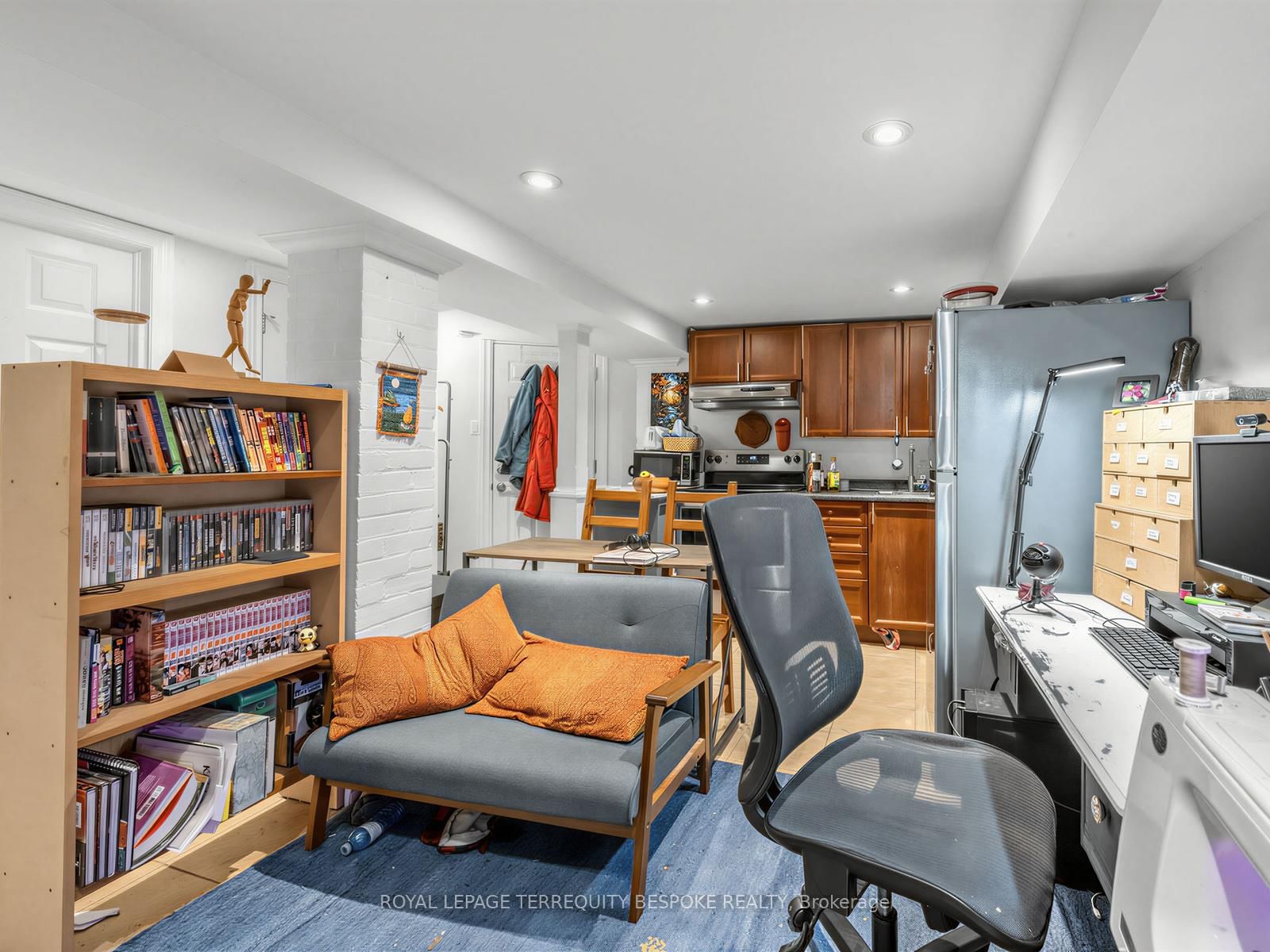 505 Parkside Drive • Toronto, ON photo 30