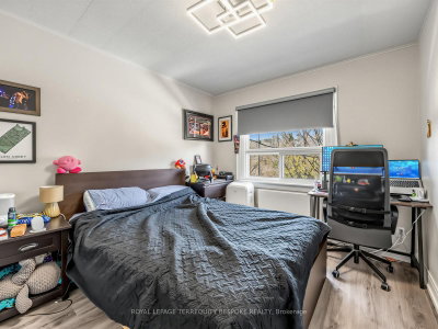505 Parkside Drive • Toronto, ON photo 4