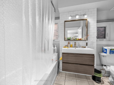 505 Parkside Drive • Toronto, ON photo 9
