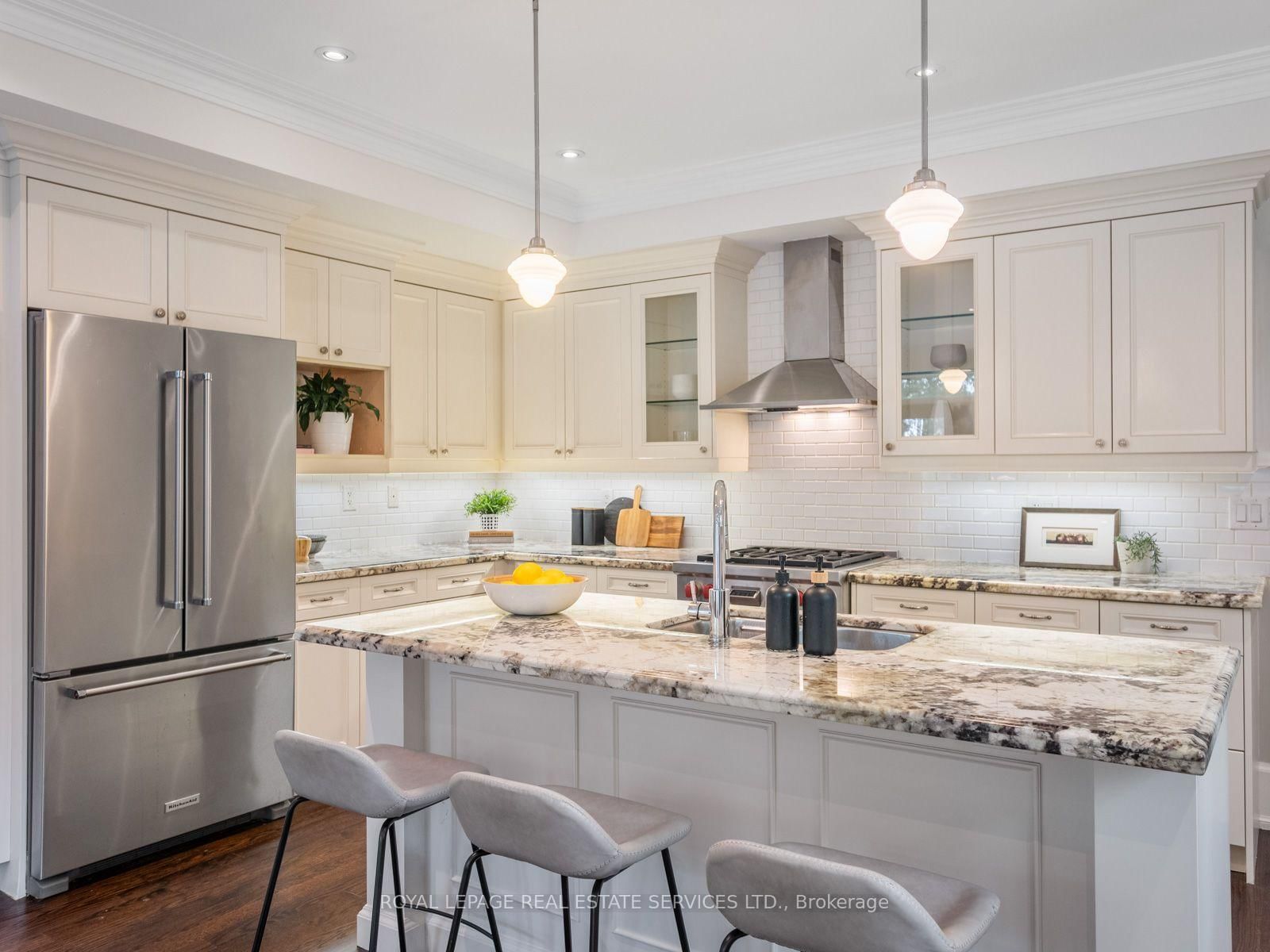 330 Willard Avenue • Toronto, ON photo 16