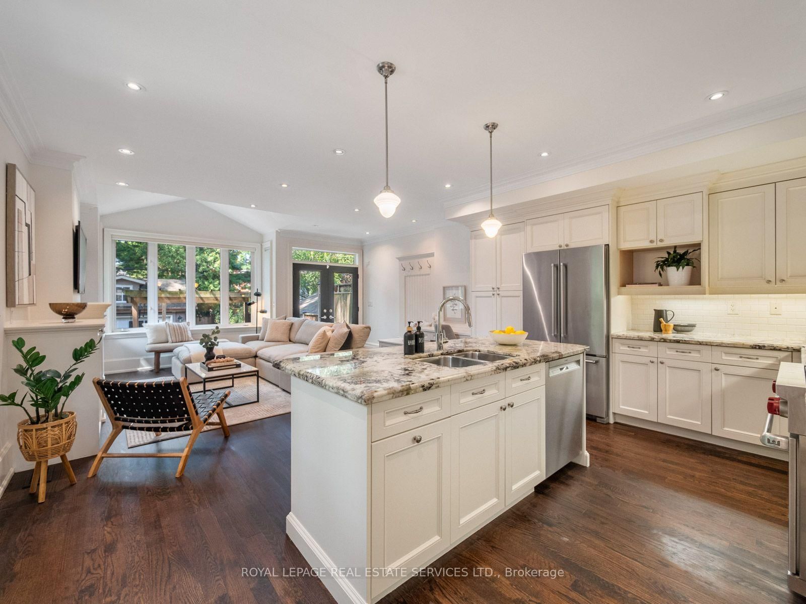 330 Willard Avenue • Toronto, ON photo 18