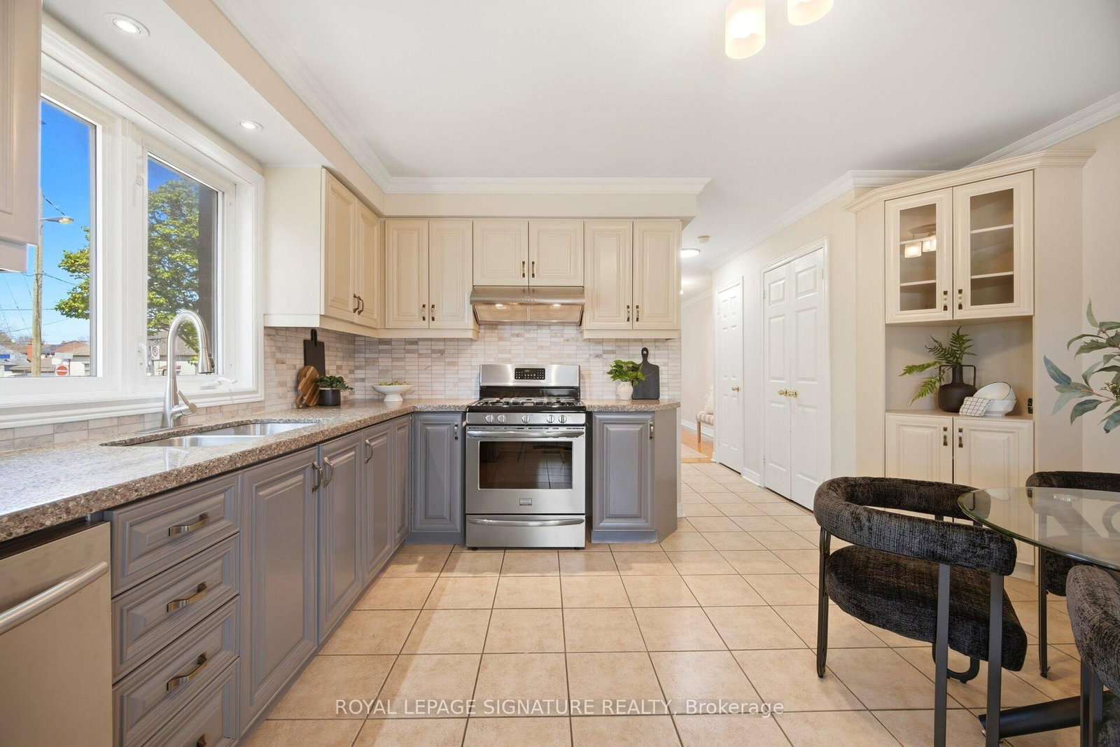 189 Aileen Avenue • Toronto, ON photo 16