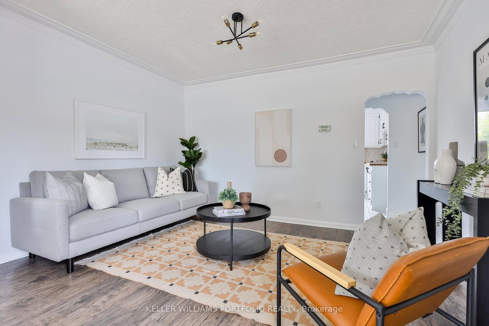 40 Aileen Avenue • Toronto, ON photo 4