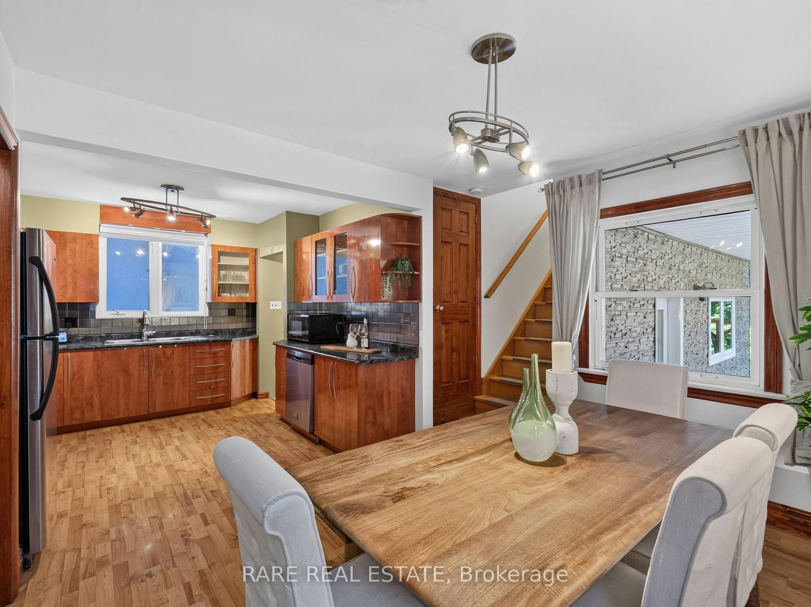 12 Kentroyal Drive • Toronto, ON photo 12