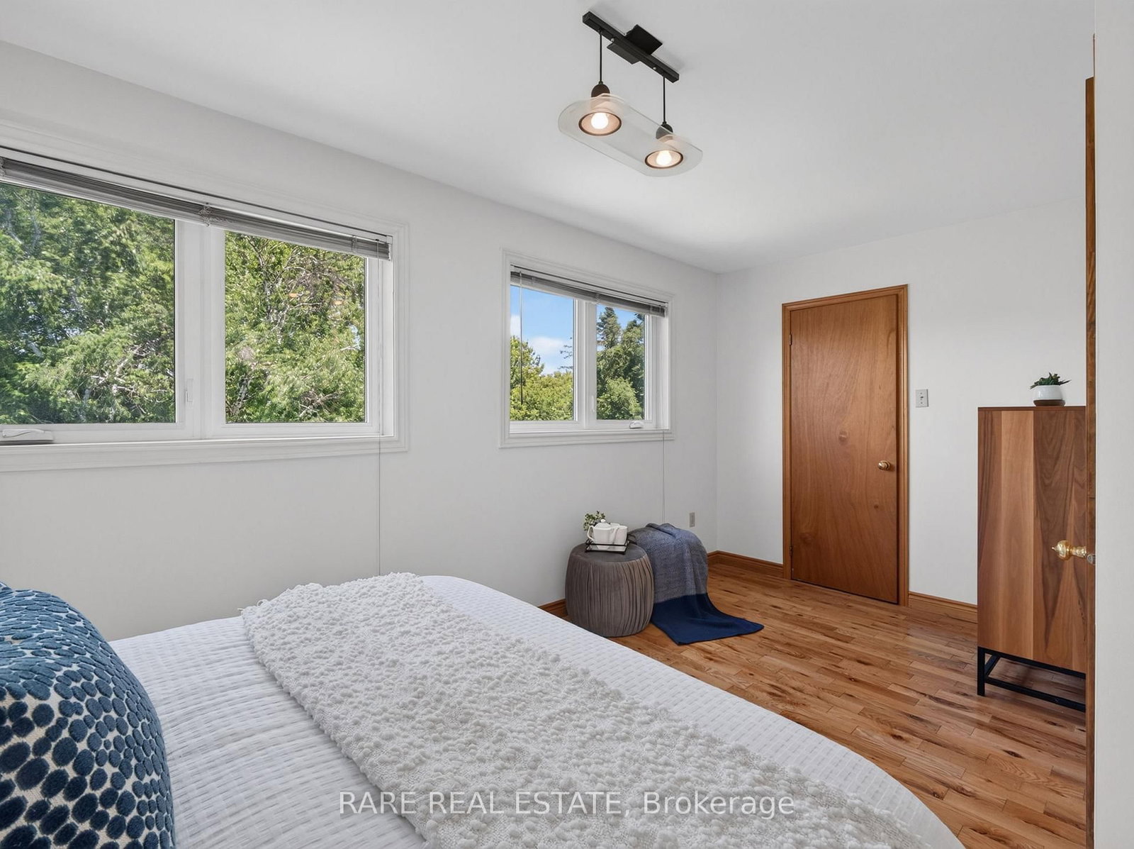 12 Kentroyal Drive • Toronto, ON photo 21
