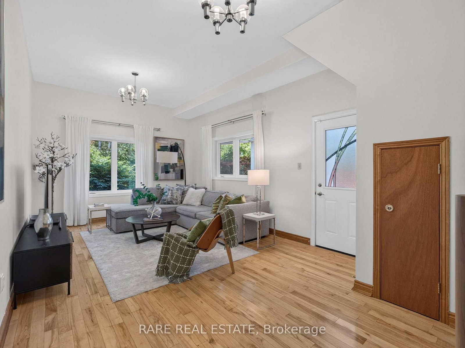 12 Kentroyal Drive • Toronto, ON photo 28