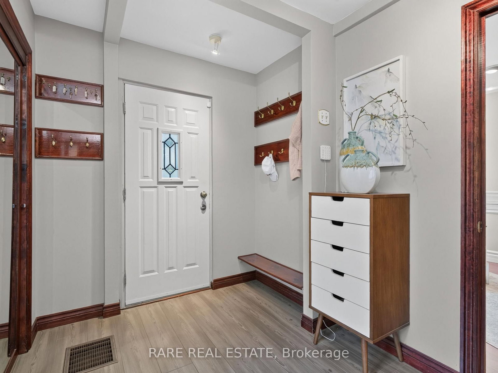 12 Kentroyal Drive • Toronto, ON photo 4