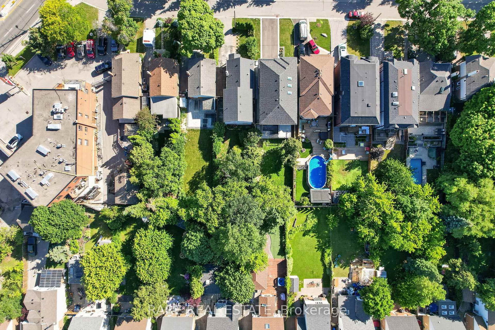 12 Kentroyal Drive • Toronto, ON photo 43