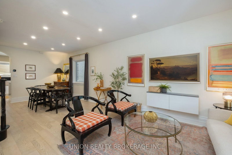 41 Turnberry Avenue