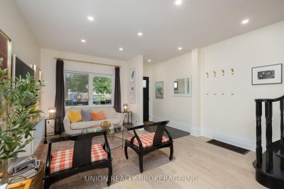 41 Turnberry Avenue • Toronto, ON photo 5