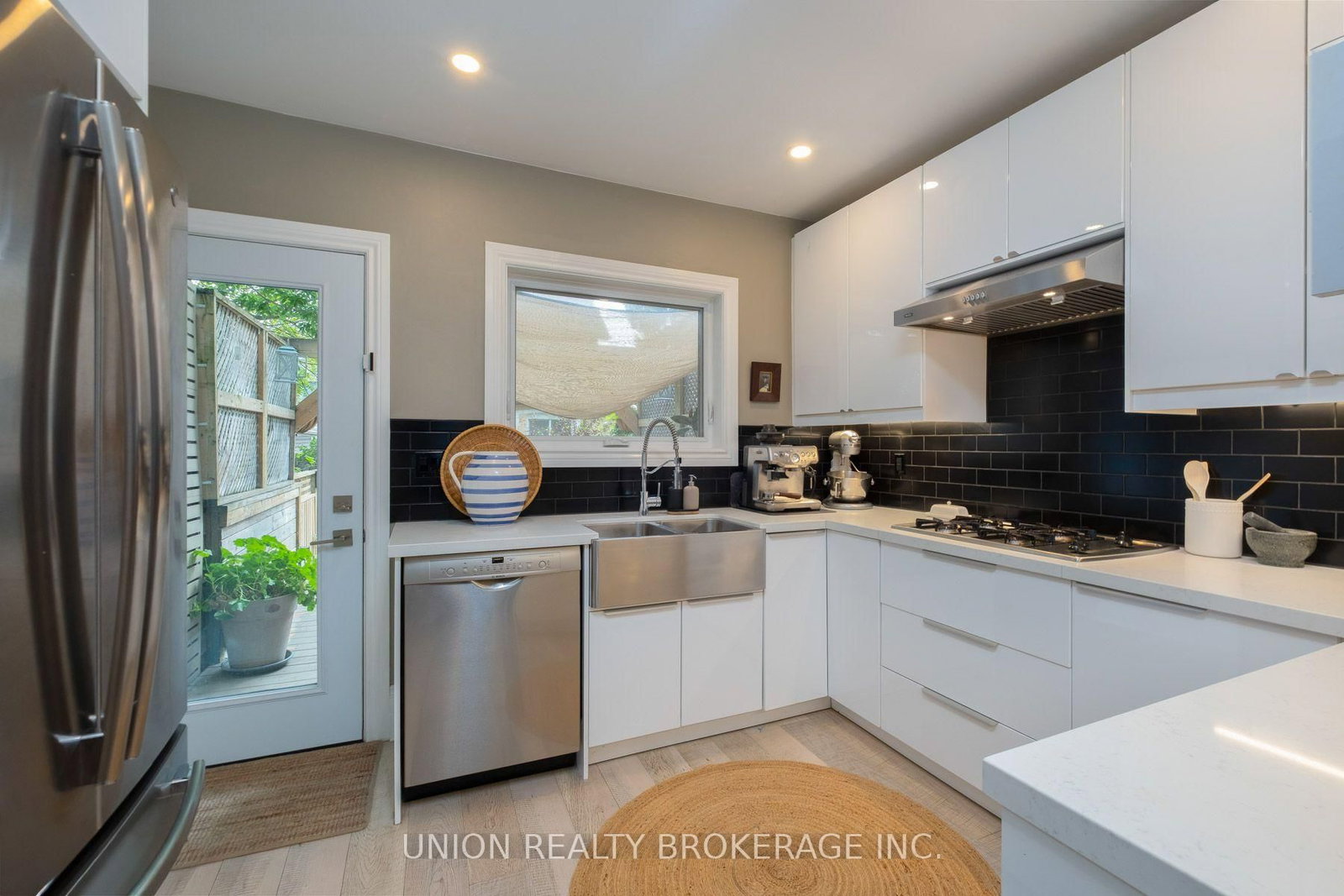 41 Turnberry Avenue • Toronto, ON photo 8