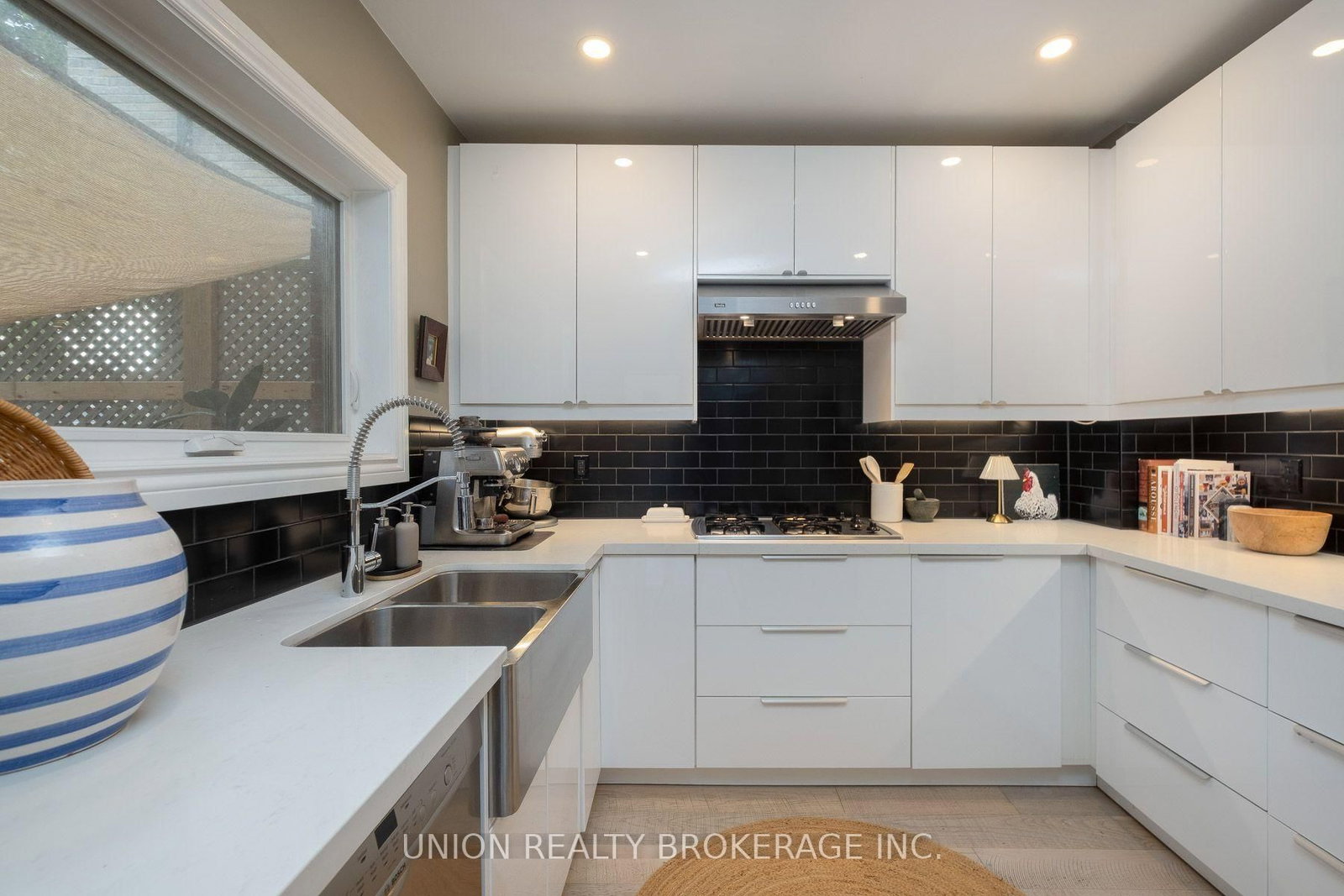 41 Turnberry Avenue • Toronto, ON photo 9