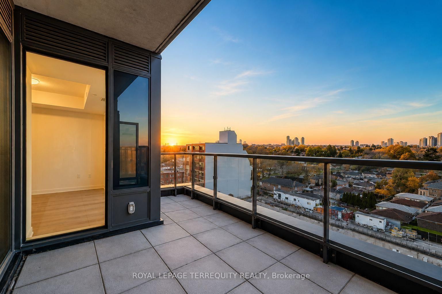 859 The Queensway • #614 • Toronto, ON photo 12