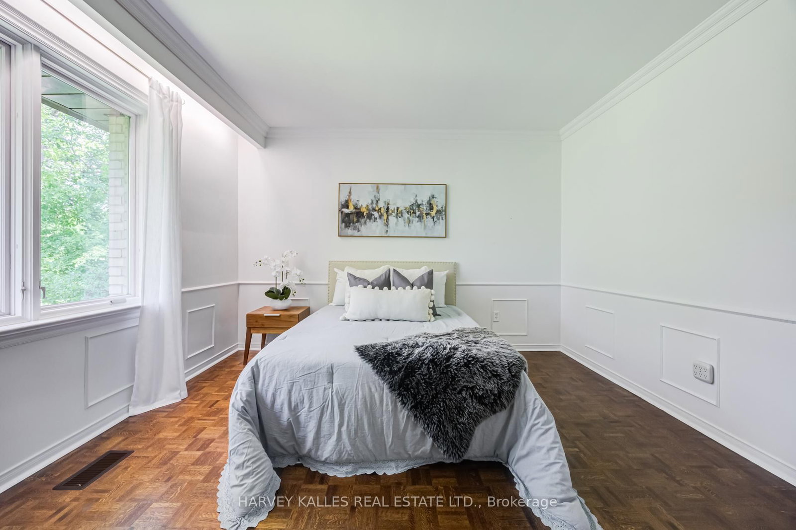 19 Ridgegate Crescent • Toronto, ON photo 30