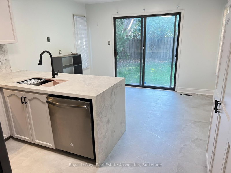 2551 Wynten Oakville,ON L6J 7K5 — Photo 15