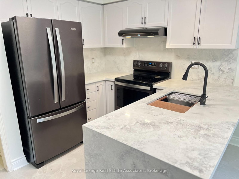 2551 Wynten Oakville,ON L6J 7K5 — Photo 17