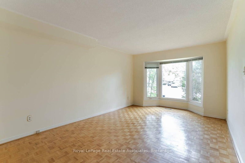 2551 Wynten Oakville,ON L6J 7K5 — Photo 7