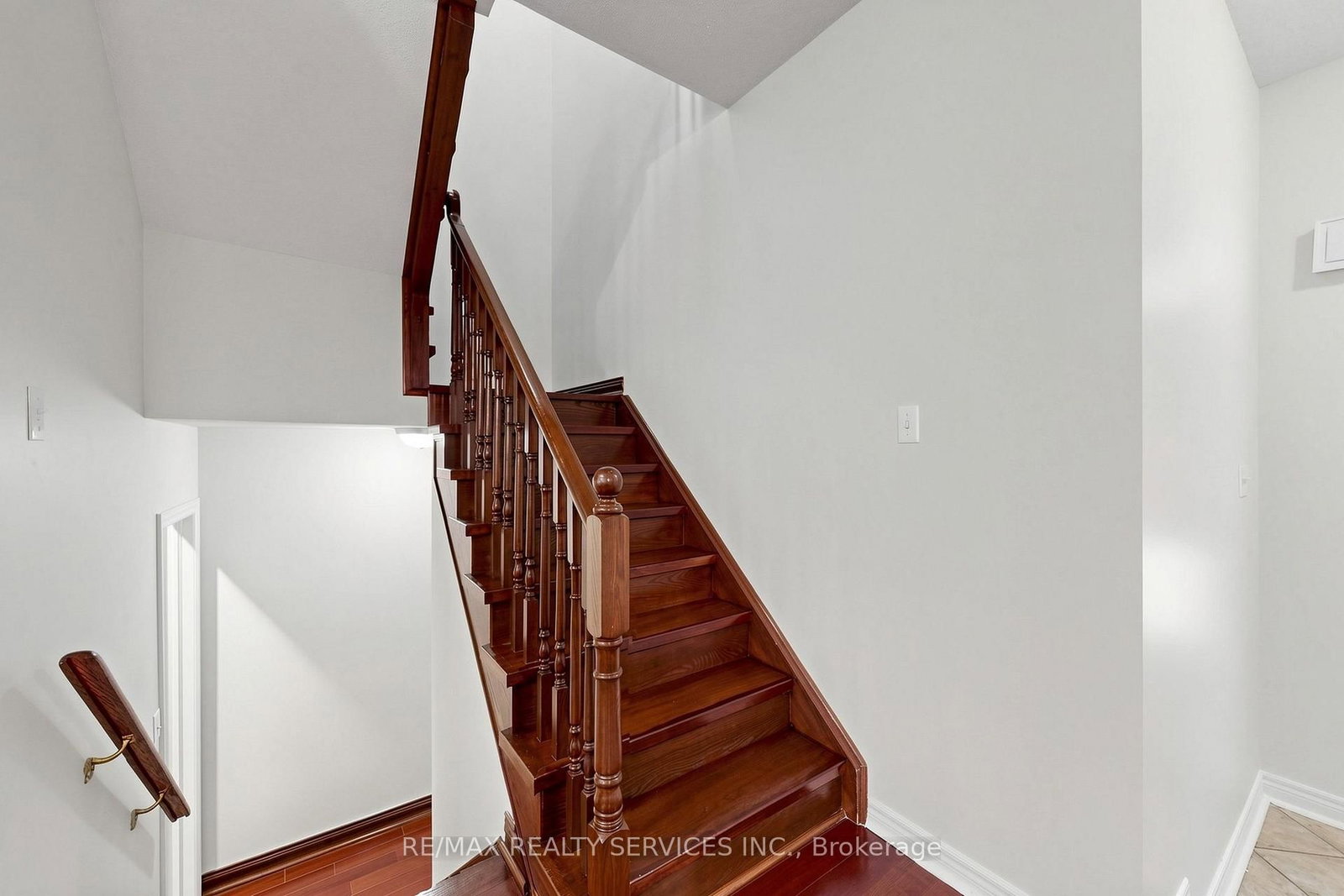 50 Rocky Point Crescent • Brampton, ON photo 19