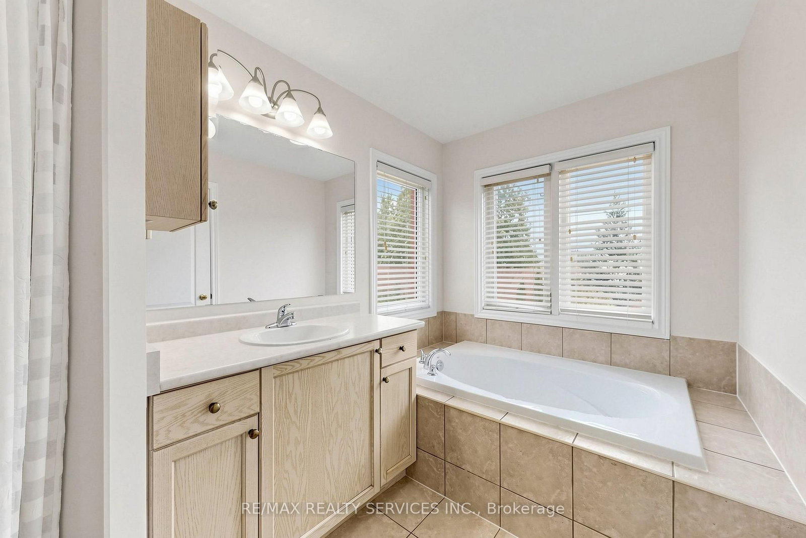 50 Rocky Point Crescent • Brampton, ON photo 24