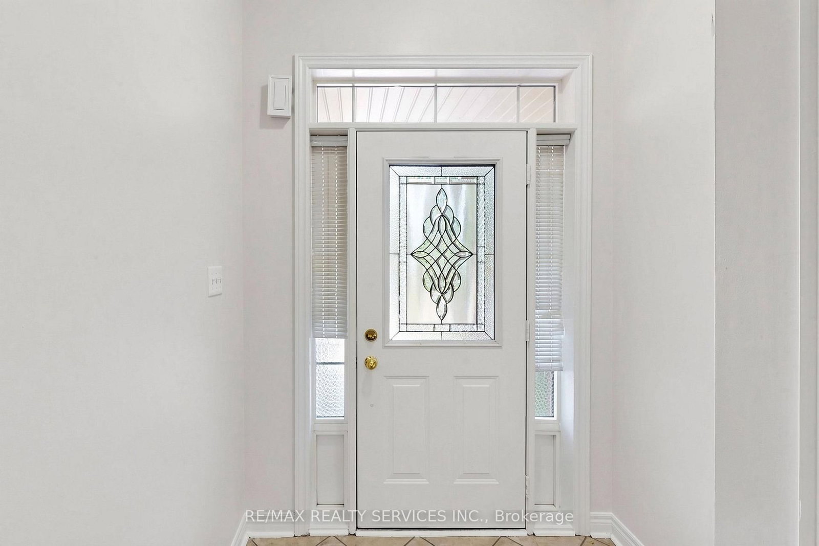 50 Rocky Point Crescent • Brampton, ON photo 4