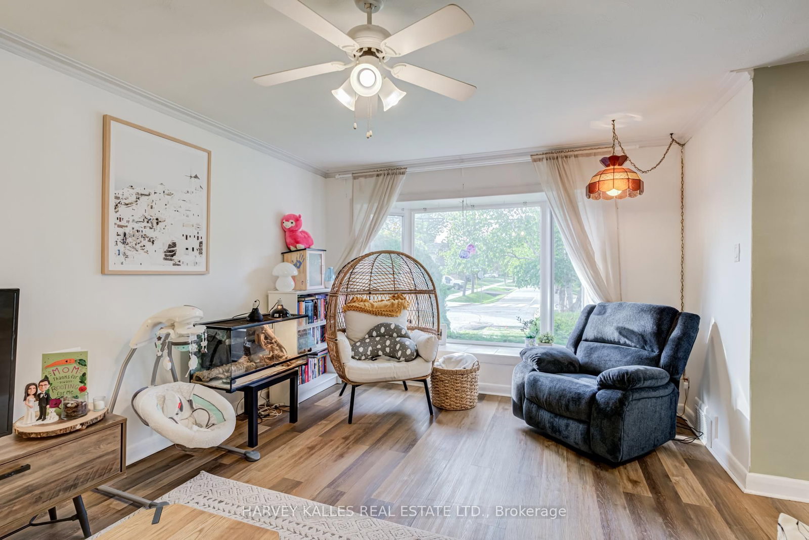9 Sealcove Drive • Toronto, ON photo 10