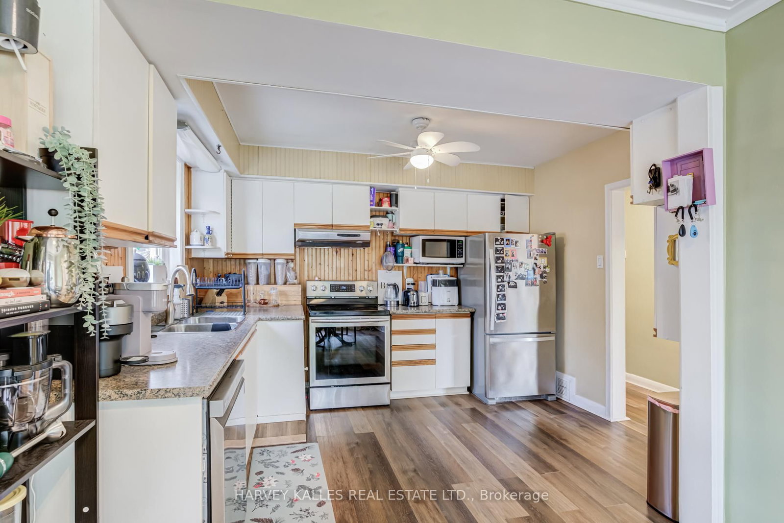 9 Sealcove Drive • Toronto, ON photo 11