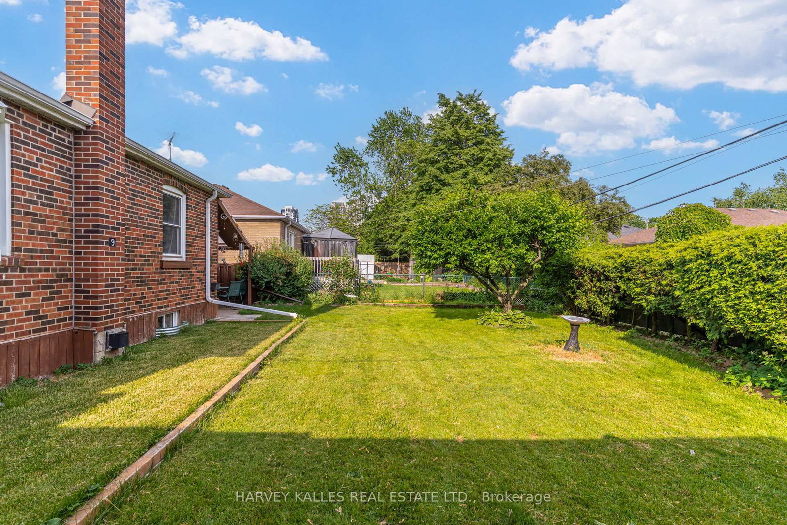 9 Sealcove Drive • Toronto, ON photo 28
