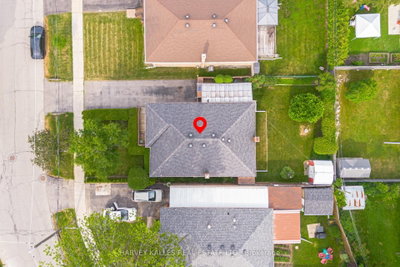 9 Sealcove Drive • Toronto, ON photo 5