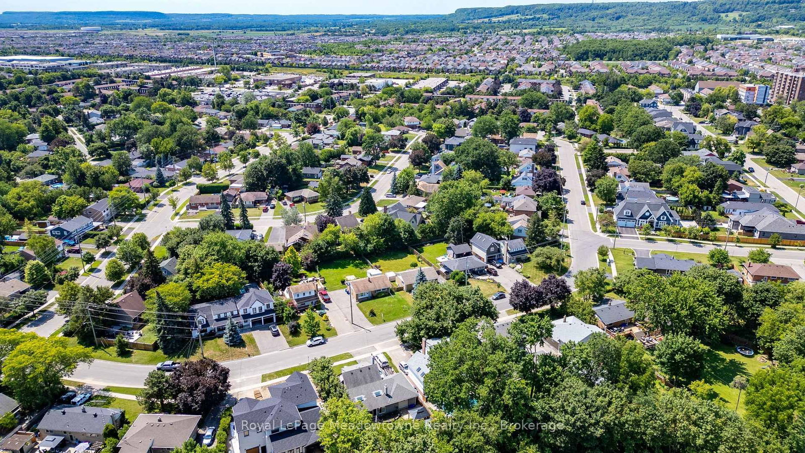 228 Bell Street • Milton, ON photo 43