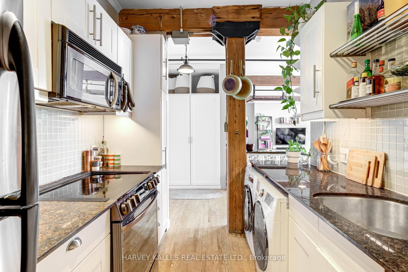 24 Noble Street • #304 • Toronto, ON photo 9