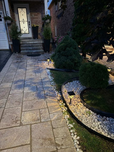 644 Madame Street • Mississauga, ON photo 4