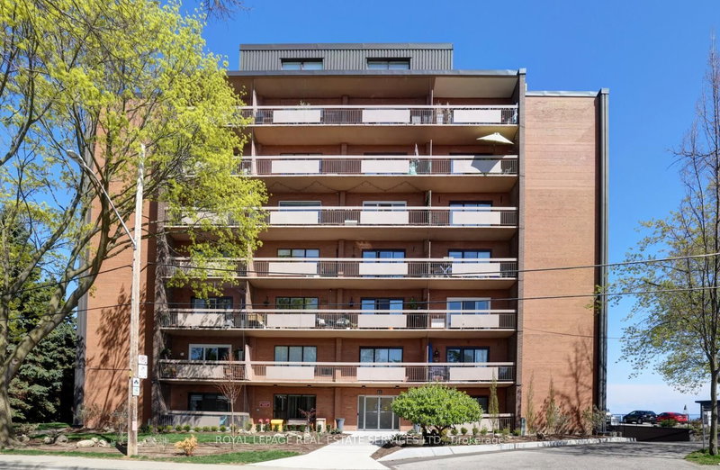 104 - 41 Lake Shore Drive