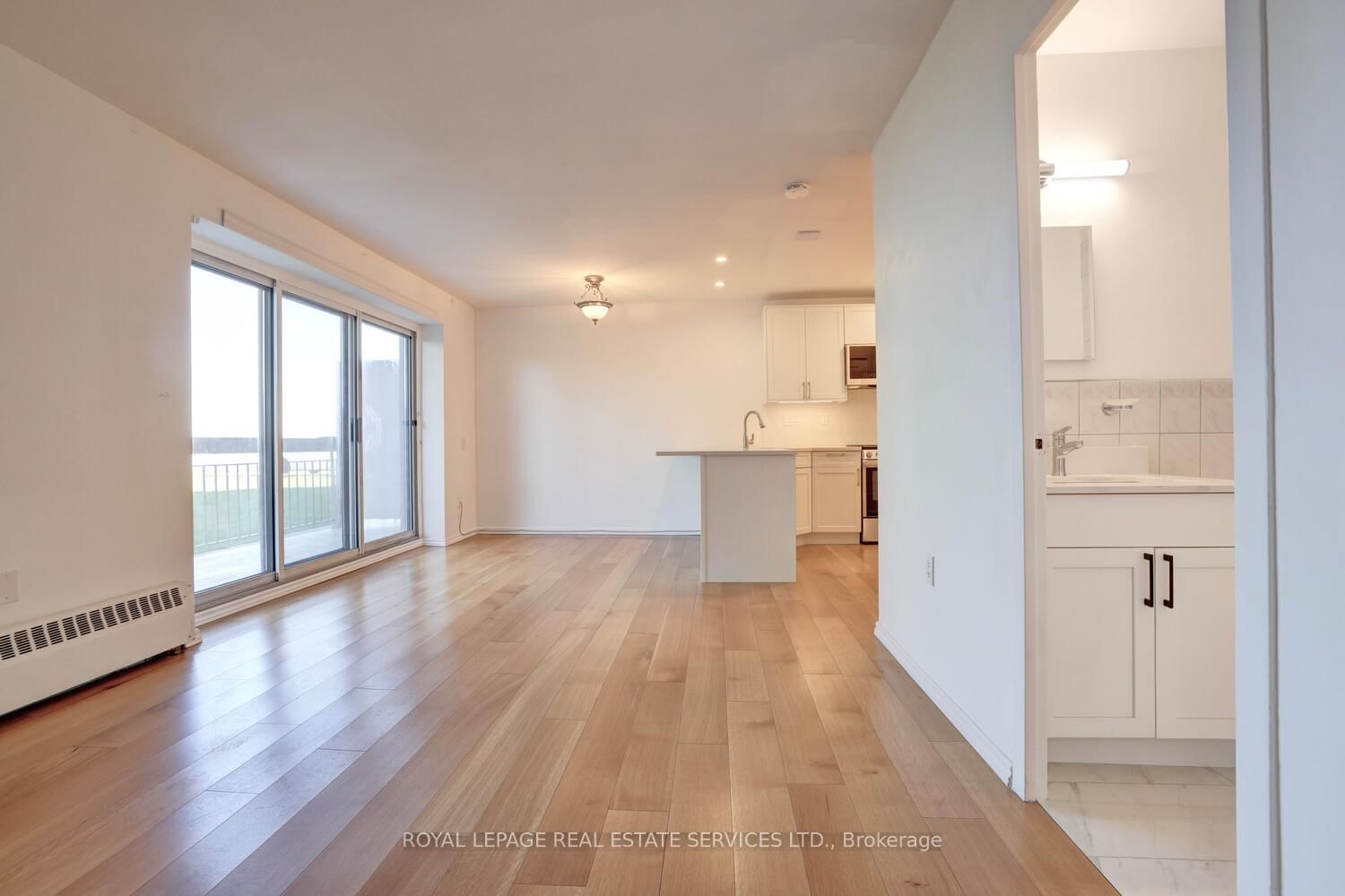 41 Lake Shore Toronto,ON M8V 1Z3 — Photo 15