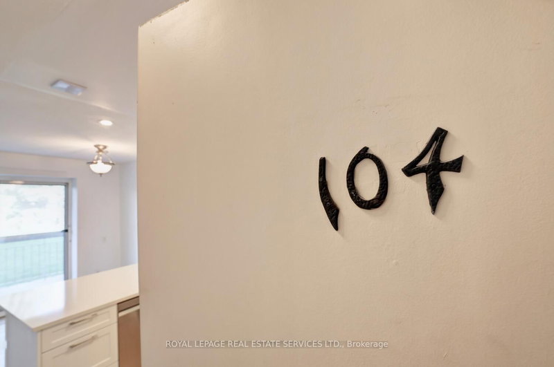 41 Lake Shore Toronto,ON M8V 1Z3 — Photo 4