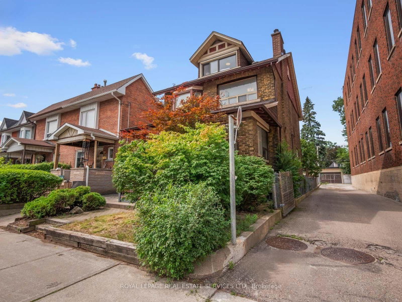 554 Runnymede Road