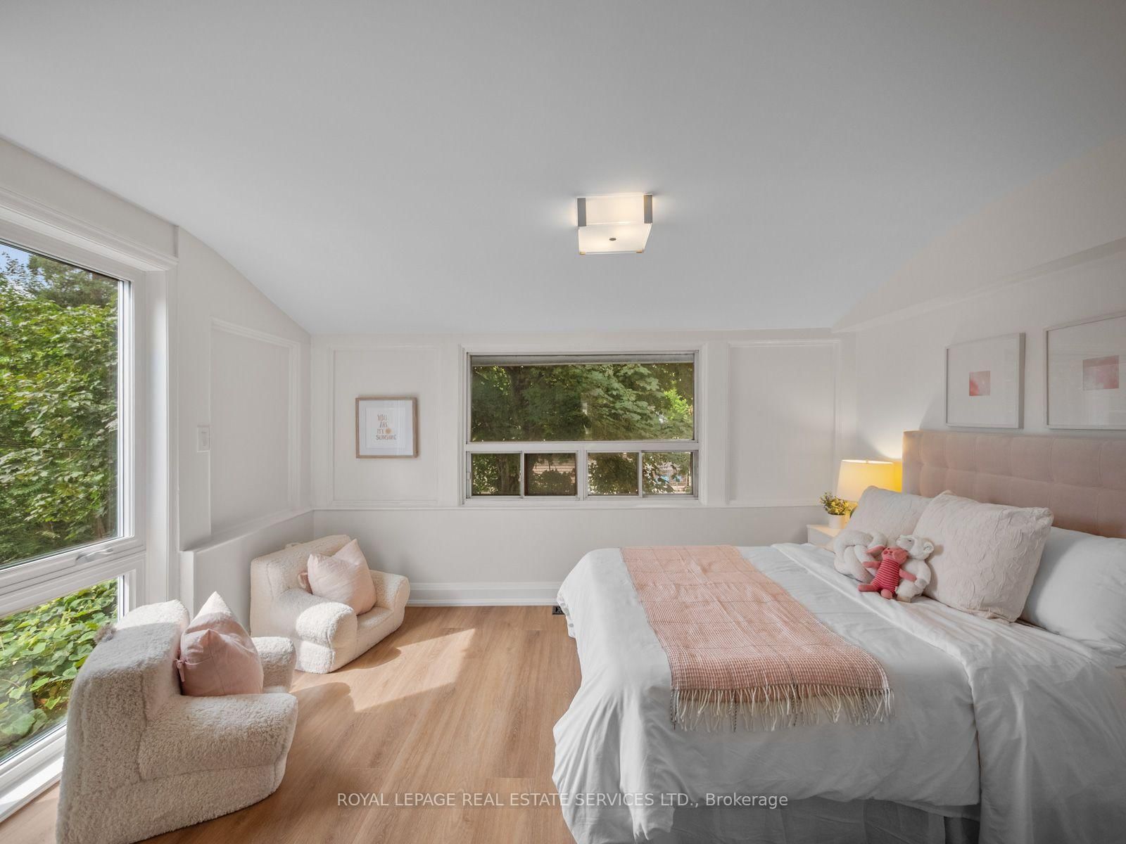 554 Runnymede Road • Toronto, ON photo 25