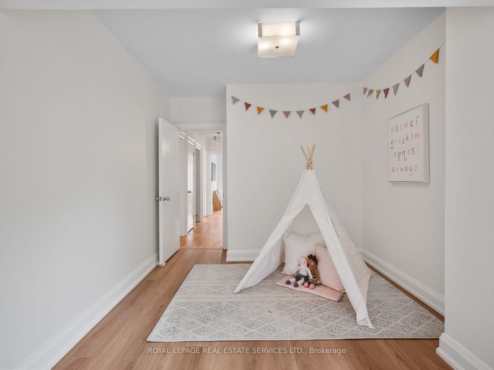 554 Runnymede Road • Toronto, ON photo 26