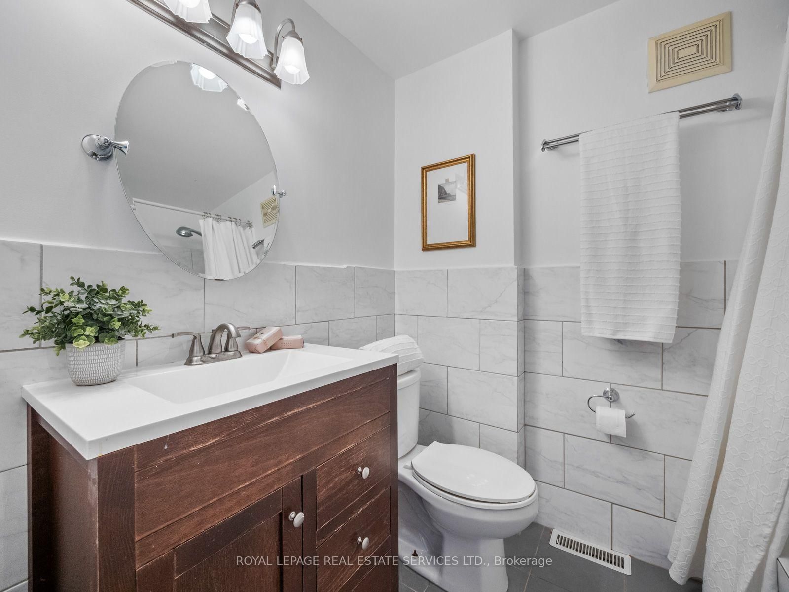 554 Runnymede Road • Toronto, ON photo 33