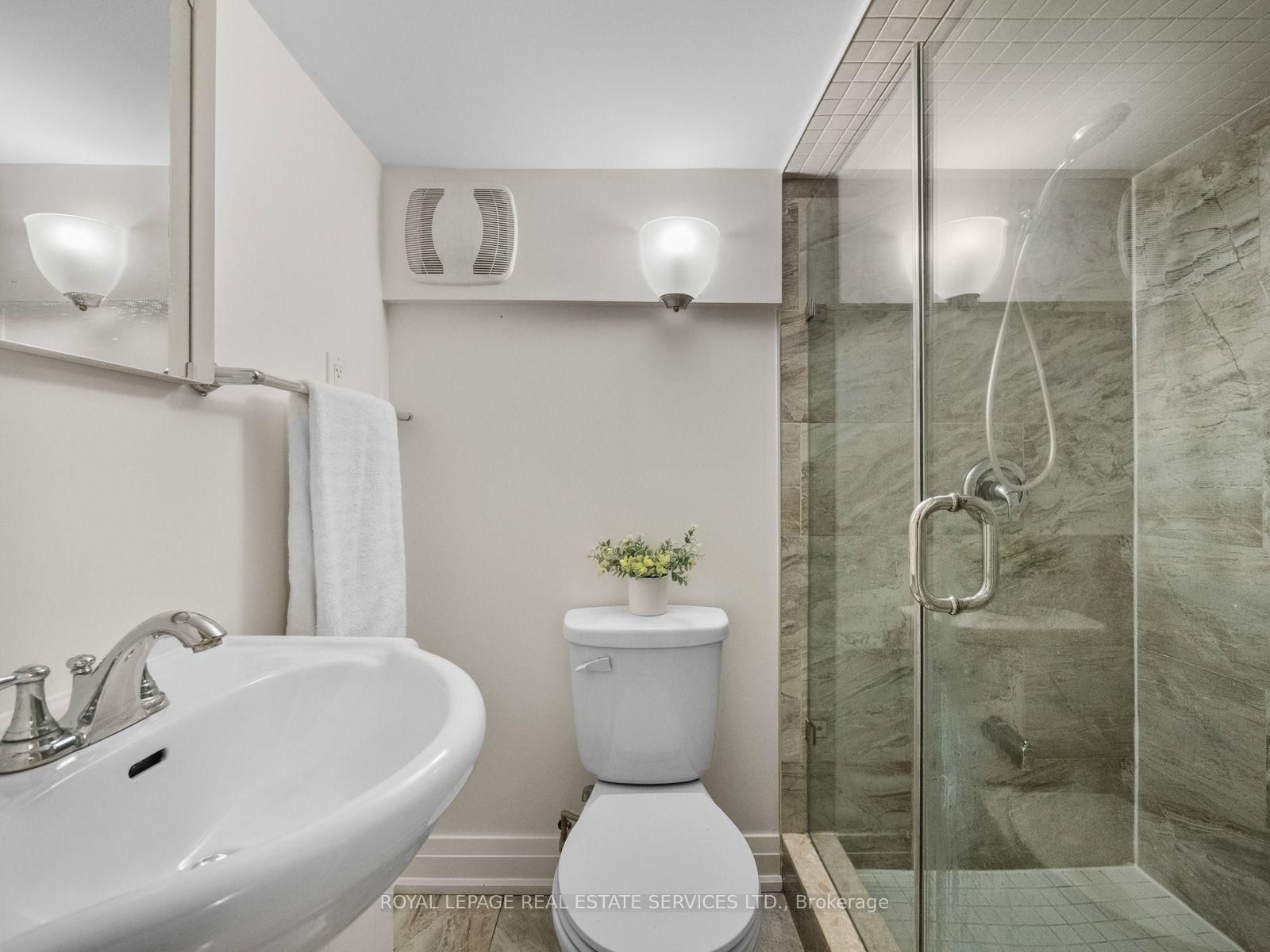 554 Runnymede Road • Toronto, ON photo 46
