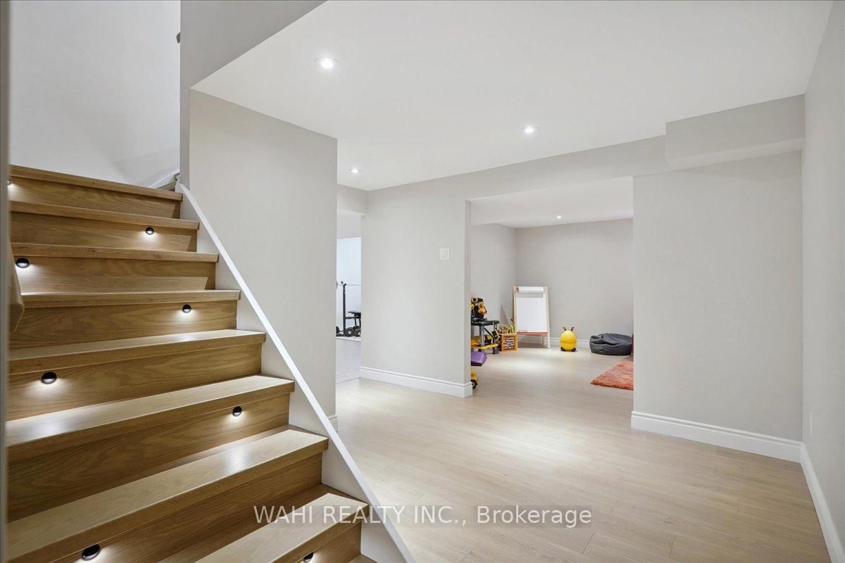 1141 Vicki Mississauga,ON L5C 2X9 — Photo 33