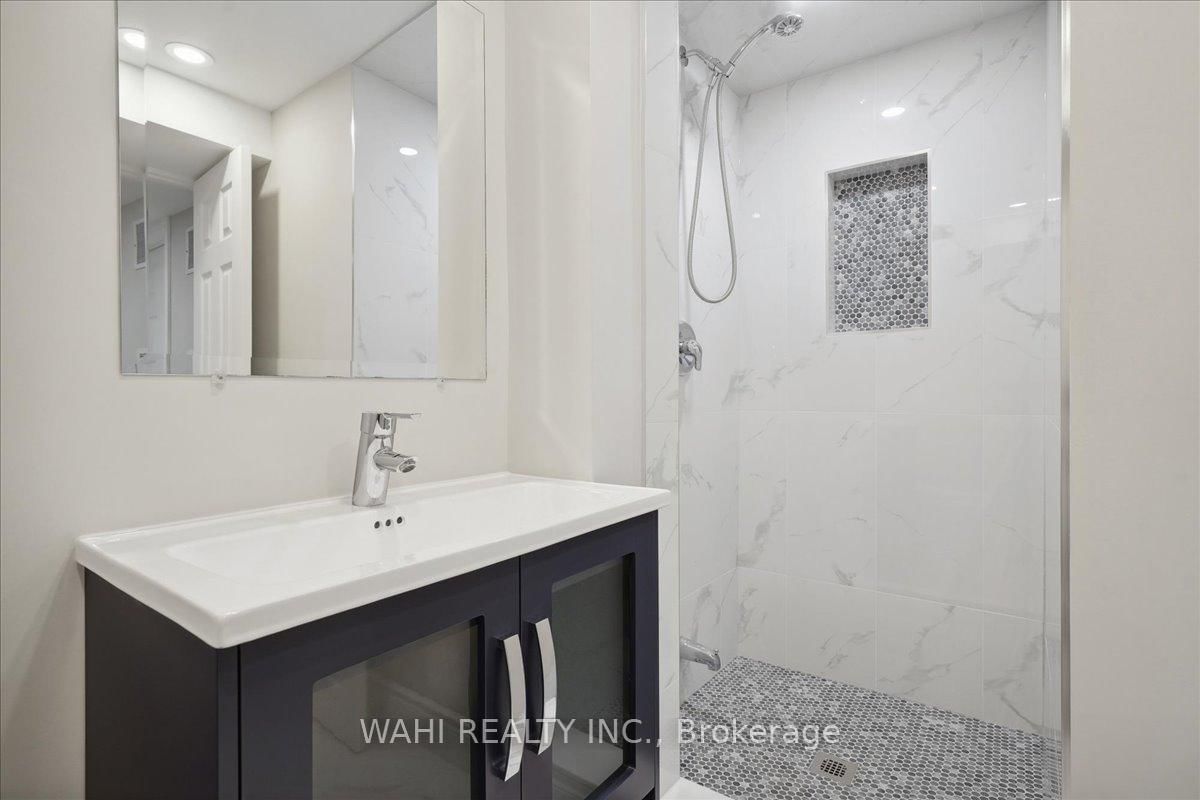 1141 Vicki Mississauga,ON L5C 2X9 — Photo 39