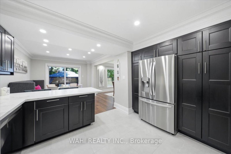 1141 Vicki Mississauga,ON L5C 2X9 — Photo 5