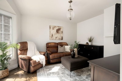 1349 Birchwood Heights Drive • Mississauga, ON photo 4