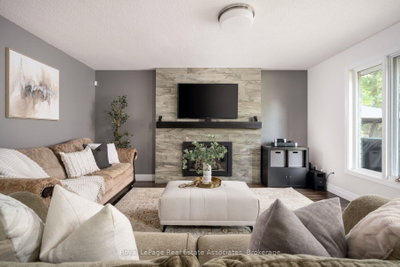 1349 Birchwood Heights Drive • Mississauga, ON photo 5