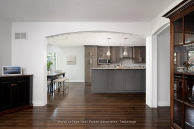 1349 Birchwood Heights Drive • Mississauga, ON photo 8