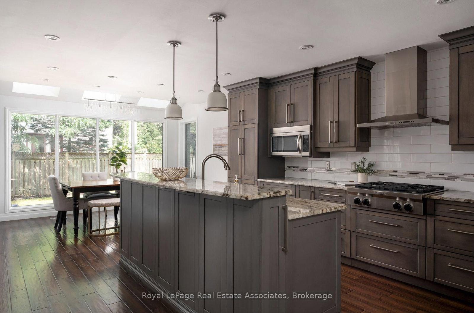 1349 Birchwood Heights Drive • Mississauga, ON photo 9