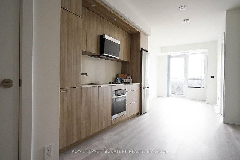 1908 - 60 Central Park Road Way