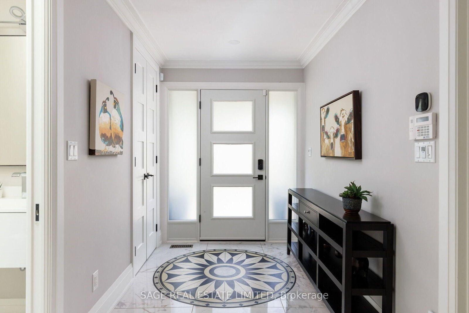 5 Blair Athol Crescent • Toronto, ON photo 3