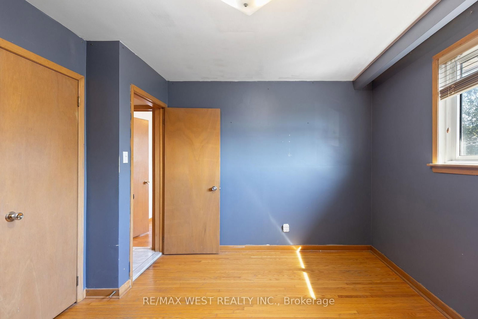 25 Apted Avenue • Toronto, ON photo 12