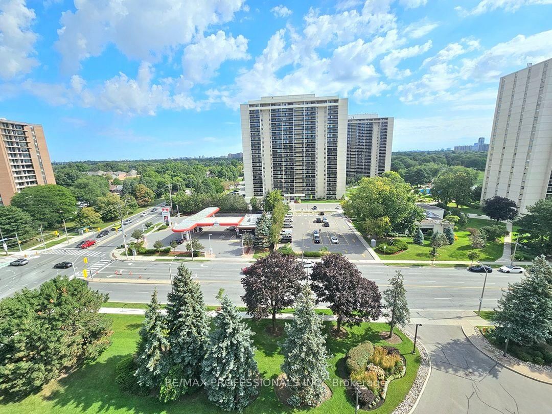 300 Mill Road • #E41 • Toronto, ON photo 11